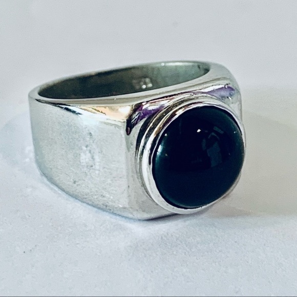 Silver and black onyx cabachon stone dome ring chunky simple - Picture 1 of 12